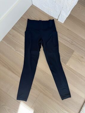 Athleta salutation 7/8 tights in powervita navy High-Waist Pocket Leggings